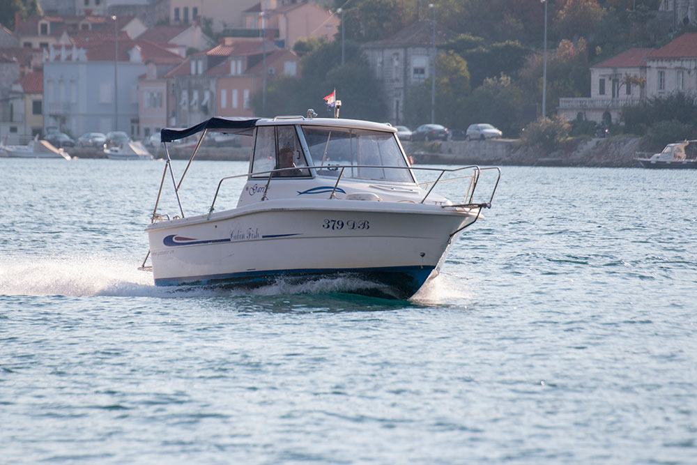 No-Licence Boat Hire in Dubrovnik (Pasara Guide)